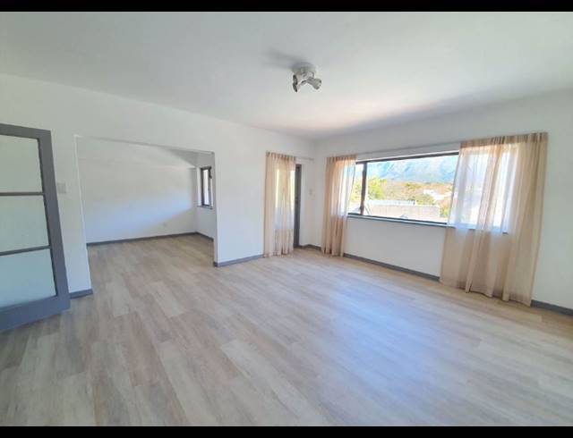 3 bed property to rent in CLAREMONT